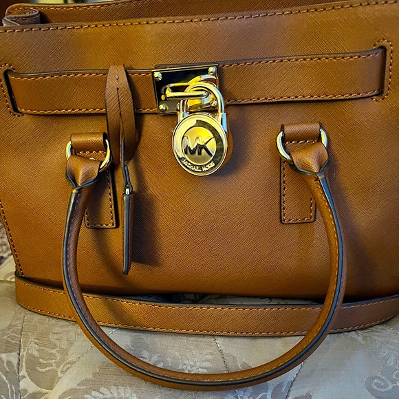 Michael Kors Collection Gorgeous Peanut Color!!! - Picture 1 of 5